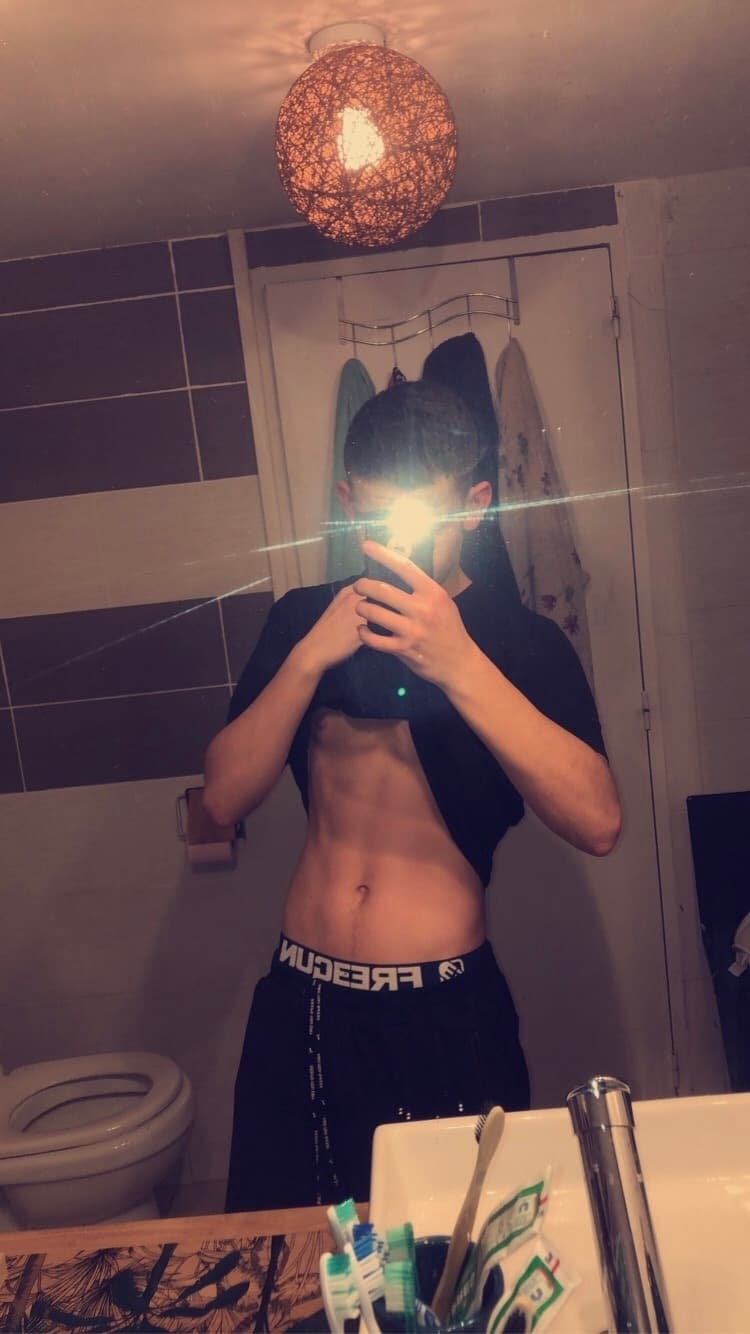 Profil de Guillaume, 24 ans, Rencontre sex à Bäch SZ (Schwytz)