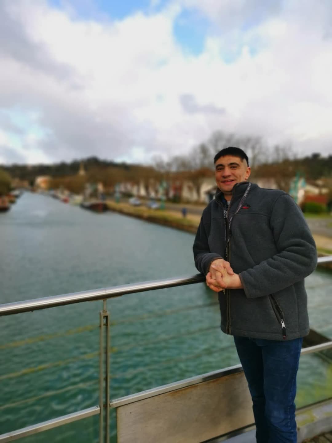 Profil de Rémy, 27 ans, Rencontre sex à Münchwilen AG (Argovie)