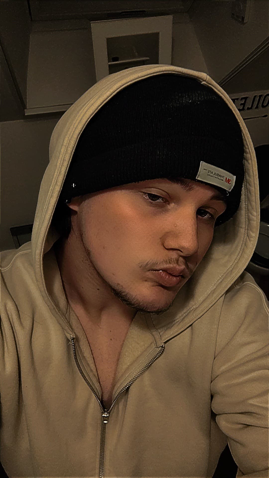 Profil de Yanis, 24 ans, Rencontre sex à Münsterlingen (Thurgovie)