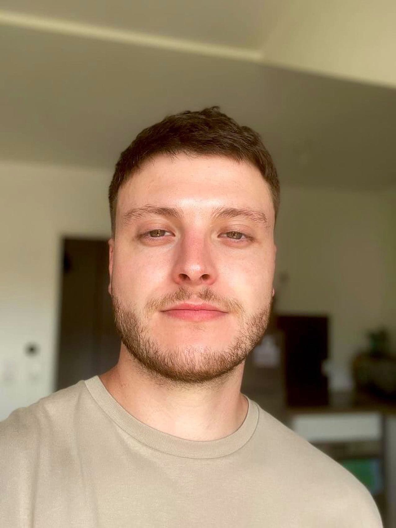 Profil de Ouways, 43 ans, Rencontre sex à Embd (Valais)