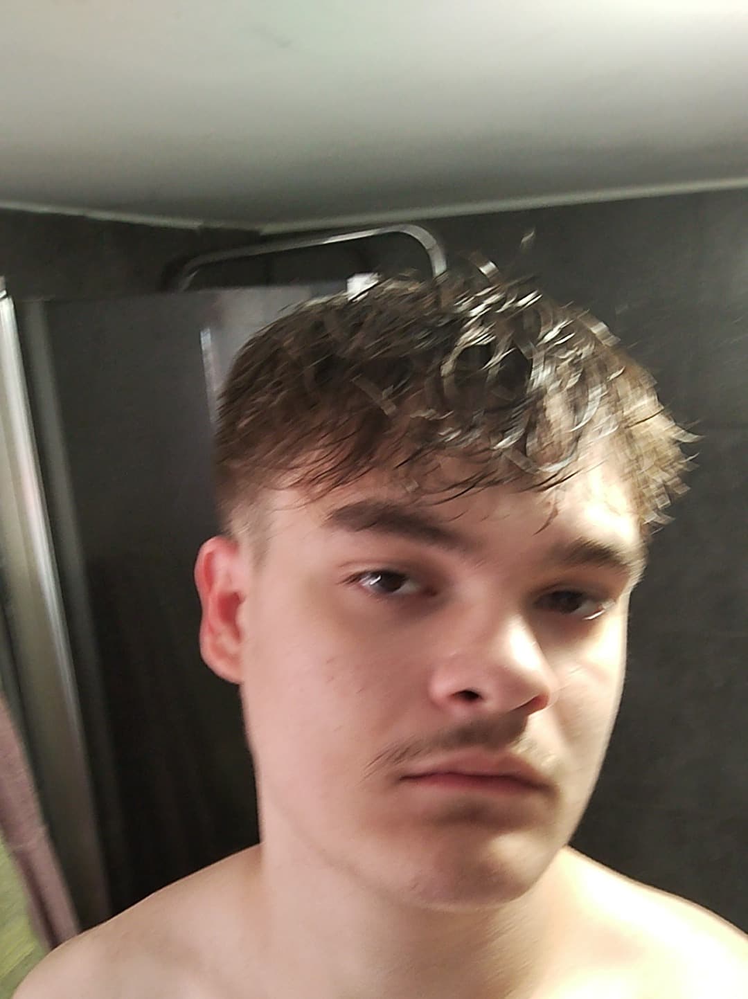 Profil de Travis, 40 ans, Rencontre sex à Dörflingen (Schaffhouse)