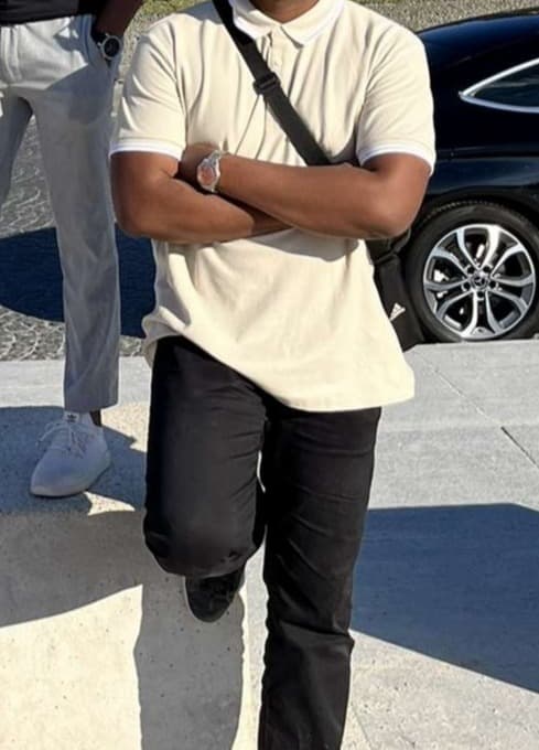 Gaëtan - Rencontre sex à Bözen Profil de Gaëtan, 21 ans, Rencontre sex à Bözen (Argovie)