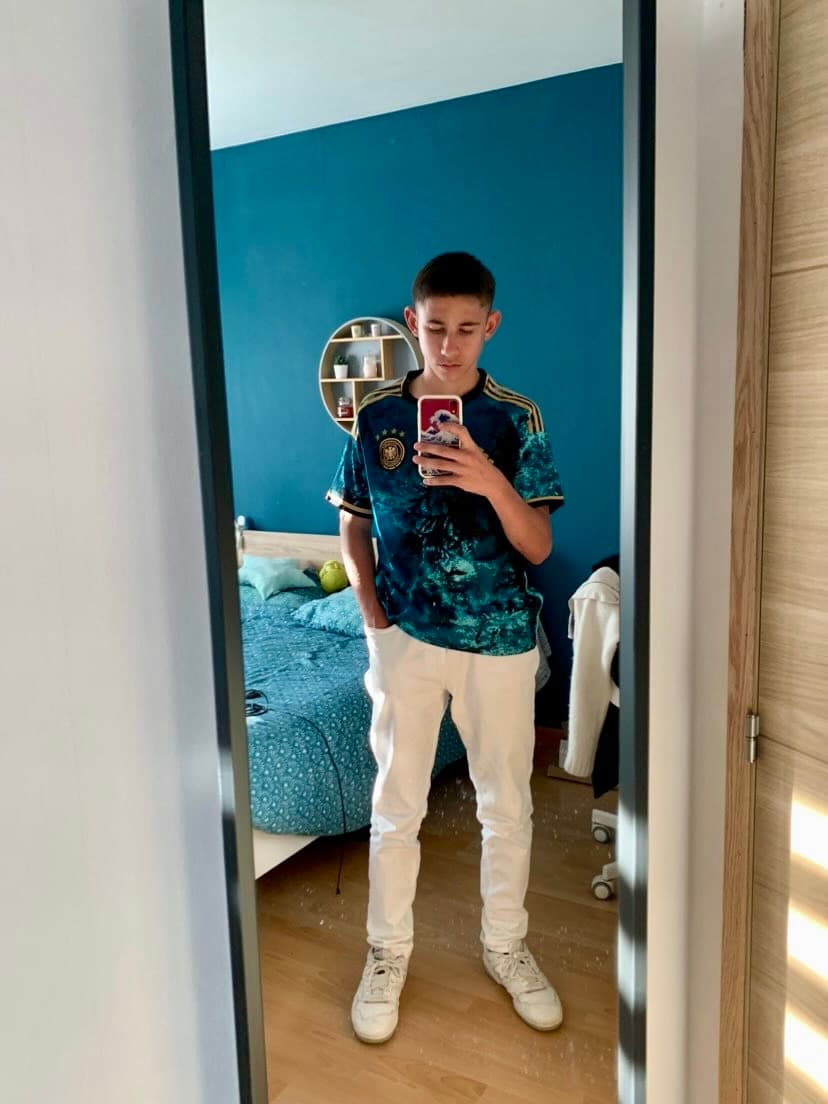 Kameron - Rencontre sex à Kefikon ZH Profil de Kameron, 26 ans, Rencontre sex à Kefikon ZH (Zurich)