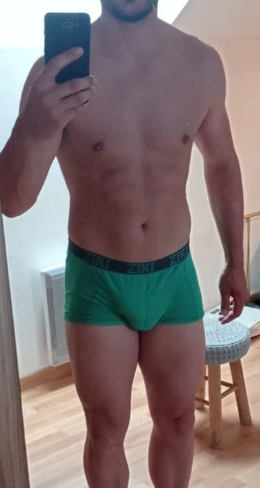 Sylvain - Rencontre sex à Münchenstein Profil de Sylvain, 27 ans, Rencontre sex à Münchenstein (Bâle-Campagne)