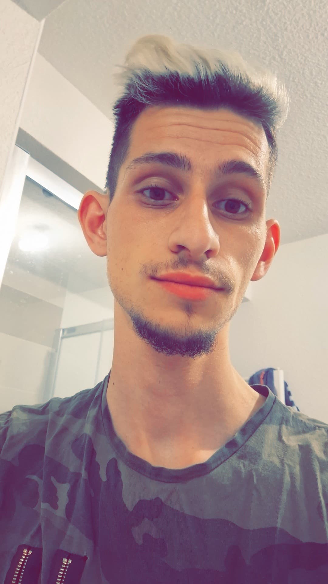 Valentino - Rencontre sex à Unterschächen Profil de Valentino, 27 ans, Rencontre sex à Unterschächen (Uri)