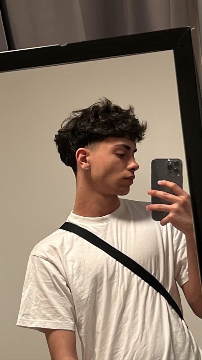 Giovanni - Rencontre sex à Allenwinden Profil de Giovanni, 20 ans, Rencontre sex à Allenwinden (Zoug)