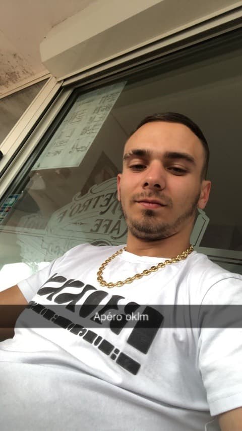 Léon - Rencontre sex à Bäretswil Profil de Léon, 44 ans, Rencontre sex à Bäretswil (Zurich)