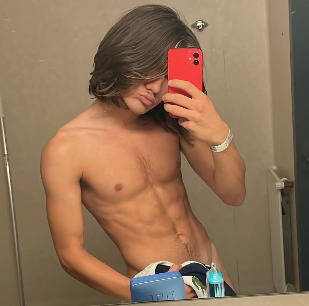 Christophe - Rencontre sex à Därligen Profil de Christophe, 24 ans, Rencontre sex à Därligen (Berne)