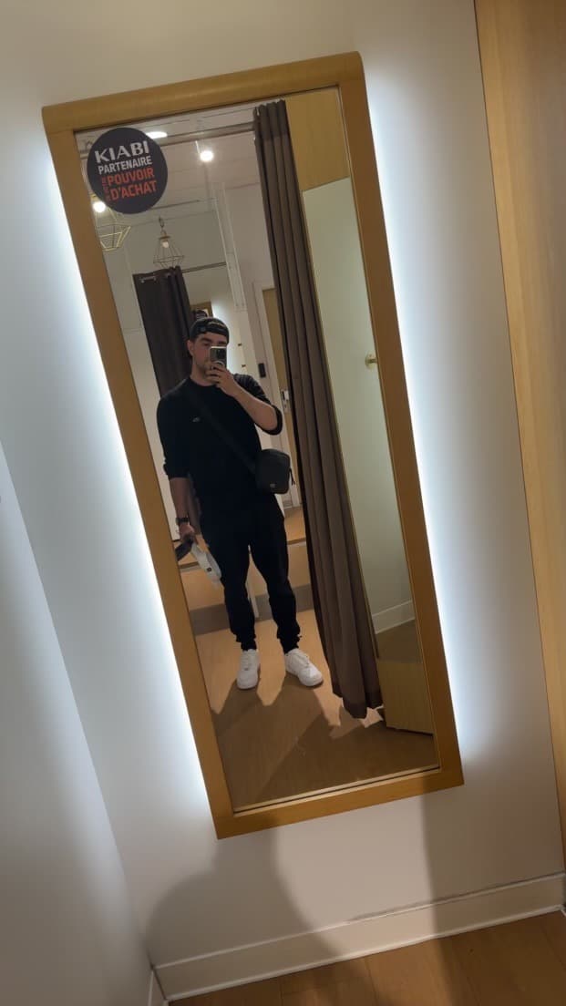 Ladji - Rencontre sex à Maur Profil de Ladji, 44 ans, Rencontre sex à Maur (Zurich)